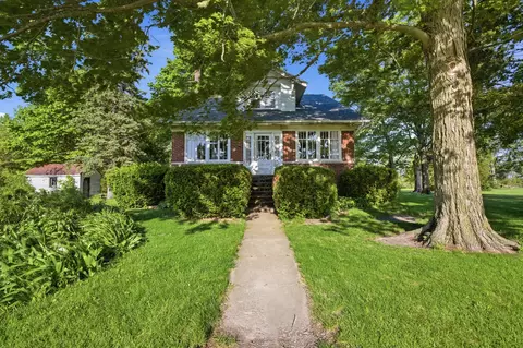 1764 E 500 North Rd, Cissna Park, IL 60924