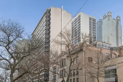 Exterior - 33 E Cedar St #7D, Chicago, IL 60611 photo 2 of 5