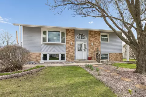 15257 Rob Roy Dr, Oak Forest, IL 60452