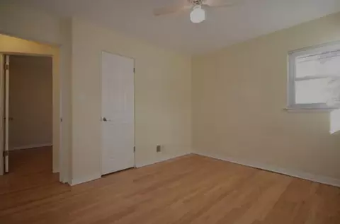 Bedroom - 144 E Quincy St, Riverside, IL 60546 photo 2 of 2