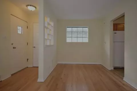 Living - 144 E Quincy St, Riverside, IL 60546 photo 2 of 3