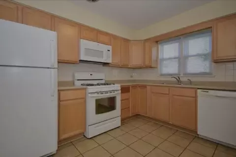 Kitchen - 144 E Quincy St, Riverside, IL 60546 photo 1 of 1