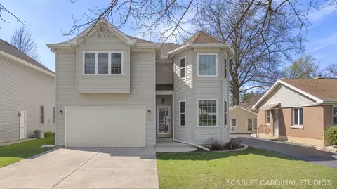 520 S Wisconsin Ave, Villa Park, IL 60181
