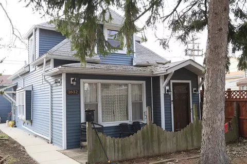 1612 East Ave, Berwyn, IL 60402