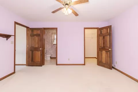 Bedroom - 1402 E Indiana Ave, Pontiac, IL 61764 photo 5 of 9