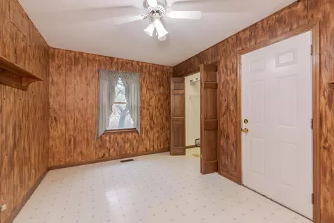 Other - 1402 E Indiana Ave, Pontiac, IL 61764 photo 4 of 9