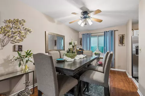 Dining - 404 Ballard Dr, Algonquin, IL 60102 photo 2 of 2