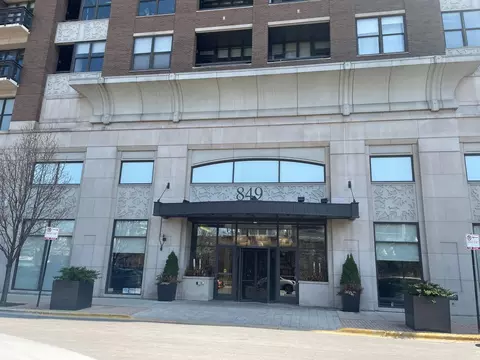 849 N Franklin St #1206, Chicago, IL 60610