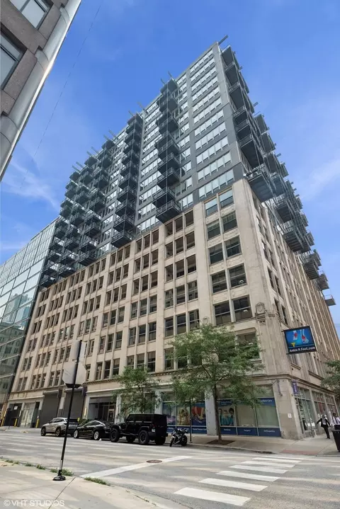 565 W Quincy St #609, Chicago, IL 60661