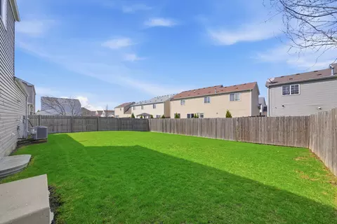 Exterior - 1758 Edith Ln, Aurora, IL 60504 photo 3 of 4