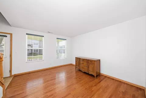 Living - 1758 Edith Ln, Aurora, IL 60504 photo 3 of 4