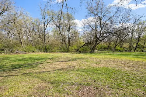Exterior - 3580 Odin Rd, Odin, IL 62870 photo 2 of 2