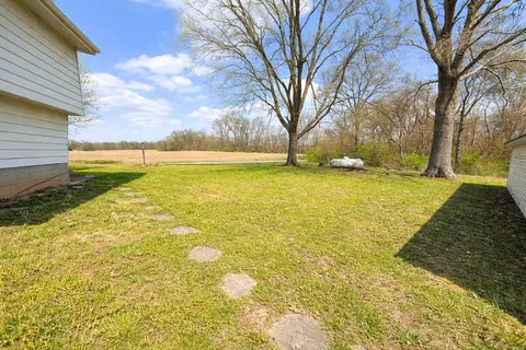 Exterior - 3580 Odin Rd, Odin, IL 62870 photo 1 of 2