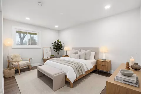 Bedroom - 1430 Emmerson Ln, Mount Prospect, IL 60056 photo 1 of 4