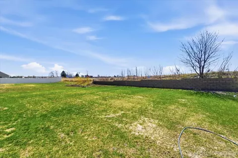 Exterior - 8014 Deer Crossing Dr, Plainfield, IL 60586 photo 5 of 6