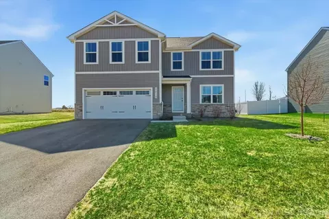 Exterior - 8014 Deer Crossing Dr, Plainfield, IL 60586 photo 2 of 6