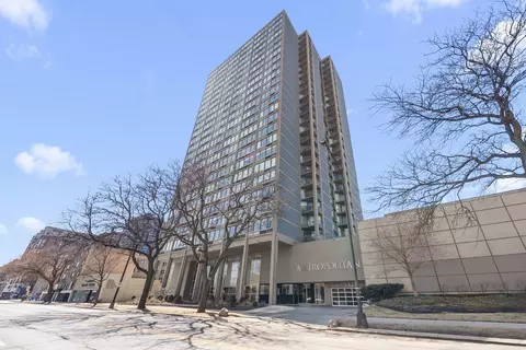 5320 N Sheridan Rd #2201, Chicago, IL 60640