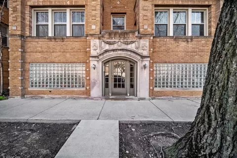 340 S Kenilworth Ave #3, Oak Park, IL 60302