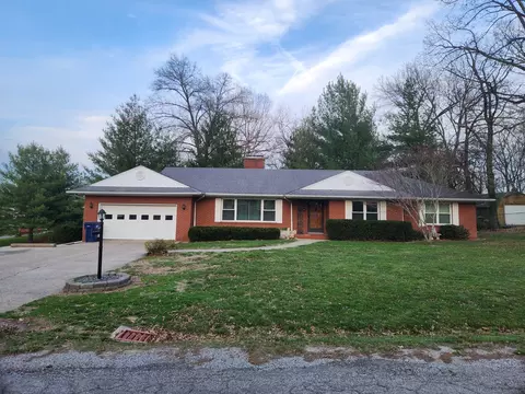 1020 N 18th St, Mount Vernon, IL 62864