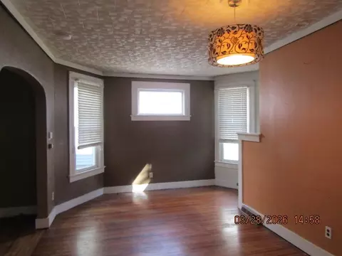 Living - 2334 18th Ave, Moline, IL 61265 photo 5 of 7