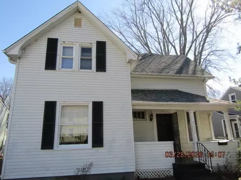 Exterior - 2334 18th Ave, Moline, IL 61265 photo 12 of 15