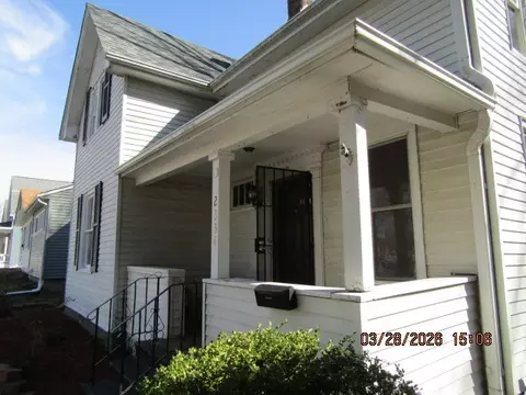 Exterior - 2334 18th Ave, Moline, IL 61265 photo 10 of 15