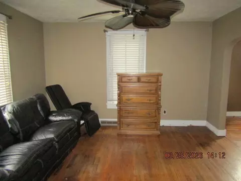 Living - 2334 18th Ave, Moline, IL 61265 photo 1 of 7