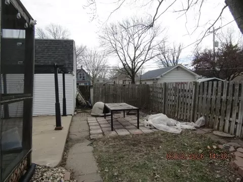 Exterior - 2334 18th Ave, Moline, IL 61265 photo 4 of 15
