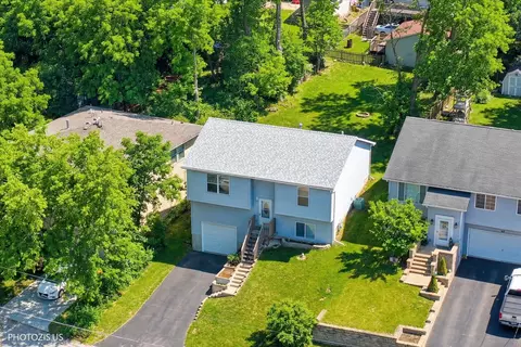 49 Marvin St, Fox Lake, IL 60020