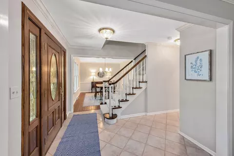 Entry Way - 1378 Colonial Sq, Wheaton, IL 60189 photo 1 of 2