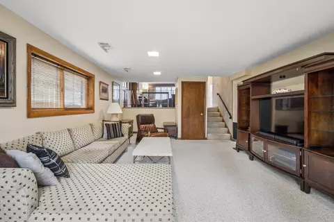 Living - 621 Echo Ln, Glenview, IL 60025 photo 4 of 4