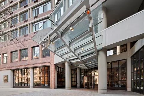 211 E Ohio St #2106, Chicago, IL 60611