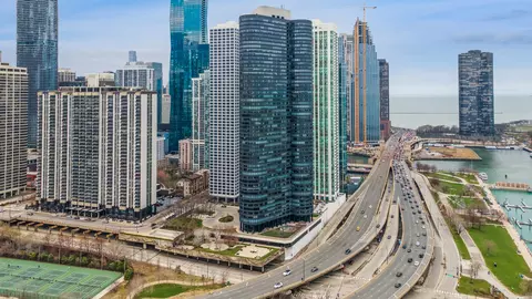 155 N Harbor Dr #2512, Chicago, IL 60601