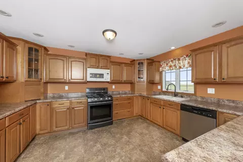 Kitchen - Undisclosed, Toluca, IL 61369 photo 1 of 6
