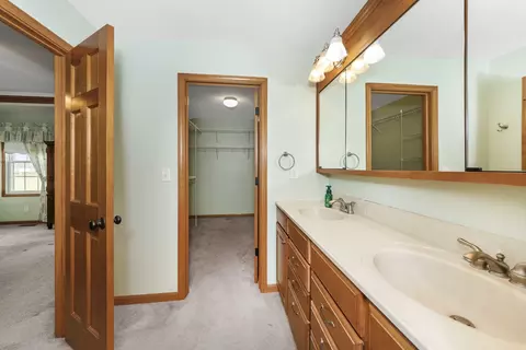 Bath - Undisclosed, Toluca, IL 61369 photo 2 of 4