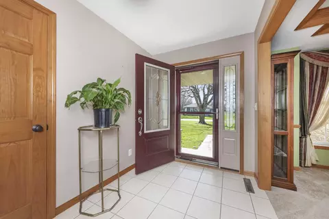 Entry Way - Undisclosed, Toluca, IL 61369 photo 1 of 4