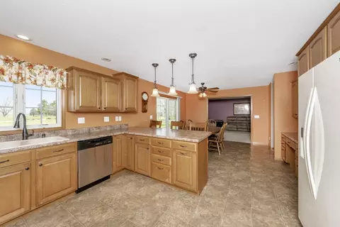 Kitchen - Undisclosed, Toluca, IL 61369 photo 4 of 6