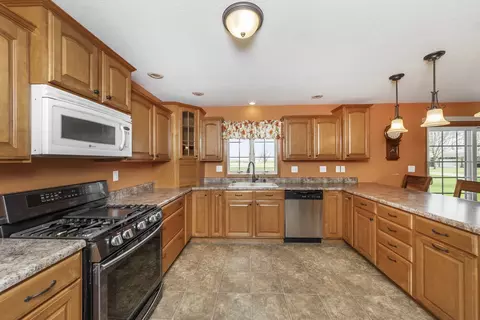 Kitchen - Undisclosed, Toluca, IL 61369 photo 2 of 6