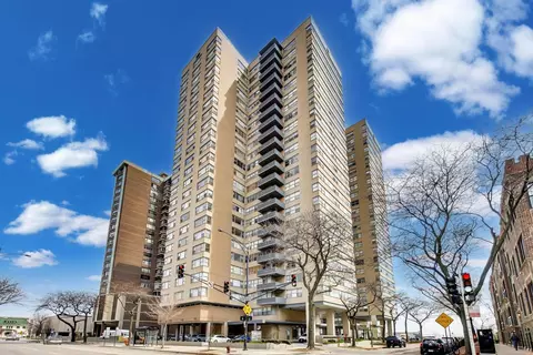 6301 N Sheridan Rd #8V, Chicago, IL 60660
