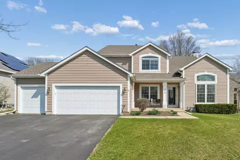 829 Renaissance Dr, Carol Stream, IL 60188