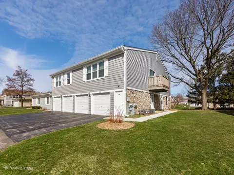 238 Nantucket Hbr, Schaumburg, IL 60193