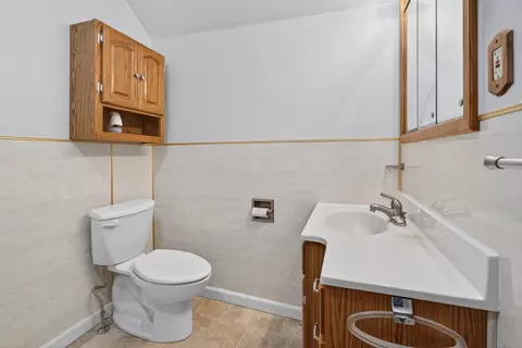 Bath - 359 Crotty Ave, Seneca, IL 61360 photo 2 of 2