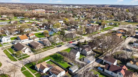 View/Area - 359 Crotty Ave, Seneca, IL 61360 photo 3 of 6