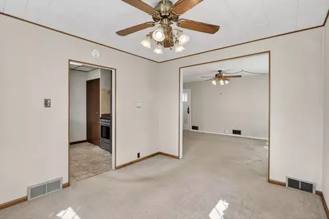 Living - 359 Crotty Ave, Seneca, IL 61360 photo 4 of 4