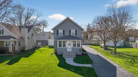 Exterior - 359 Crotty Ave, Seneca, IL 61360 photo 2 of 9