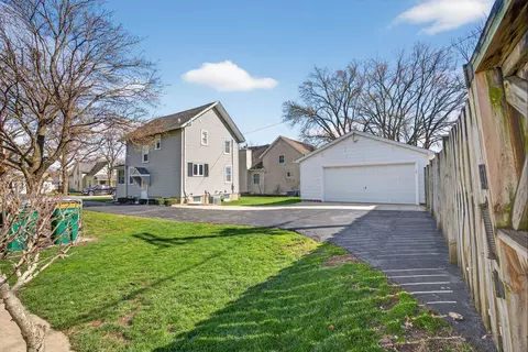 Exterior - 359 Crotty Ave, Seneca, IL 61360 photo 7 of 9