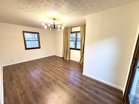 Living - 112 Donoho Dr, Salem, IL 62881 photo 3 of 3