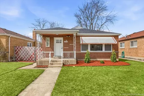 12806 S Laflin St, Calumet Park, IL 60827