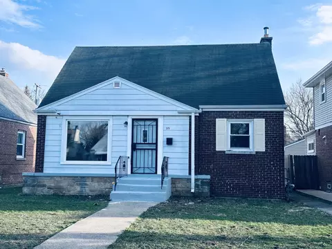 35 166th Pl, Calumet City, IL 60409