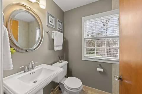 904 Gamon Rd, Wheaton, IL 60189 photo 17